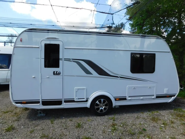 Fahrzeugbild Tabbert Rossini 450 E Klima, Mover, SAT+TV, Fahrrad-Träger uvm. #1