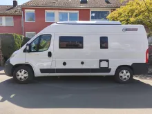 Fahrzeugbild Challenger Neuwertig #2