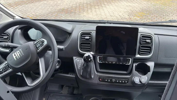 Fahrerhaus Hymer Camper Van Redwood 600 Sofort verfügbar