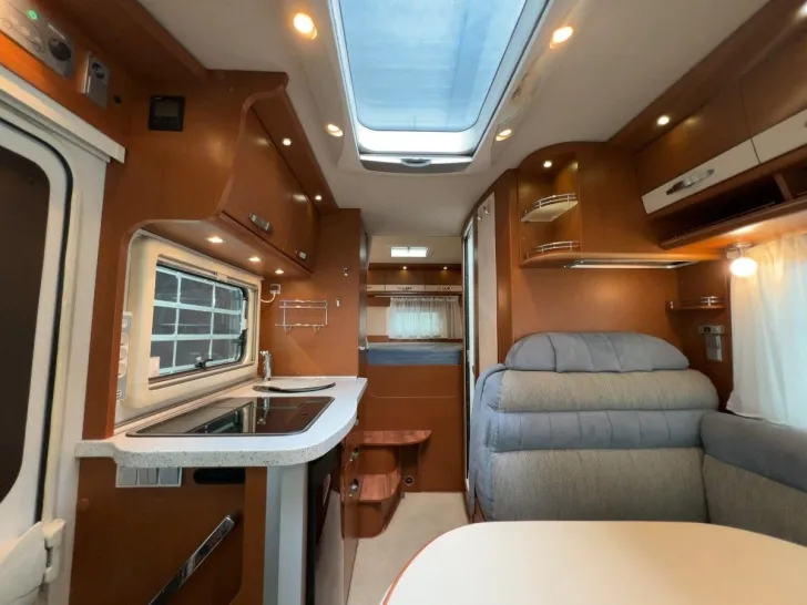 Fahrzeugbild Hymer B 514/Festbett/Hubbett/Garage/Solar #10