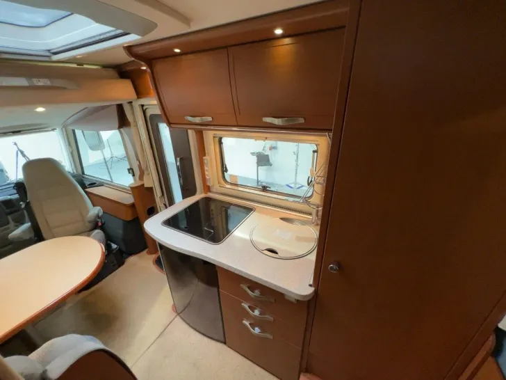 Fahrzeugbild Hymer B 514/Festbett/Hubbett/Garage/Solar #13