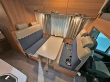 Fahrzeugbild Weinsberg CaraHome 600 DKG/Etagenbetten/Garage/Klima/Marki #7