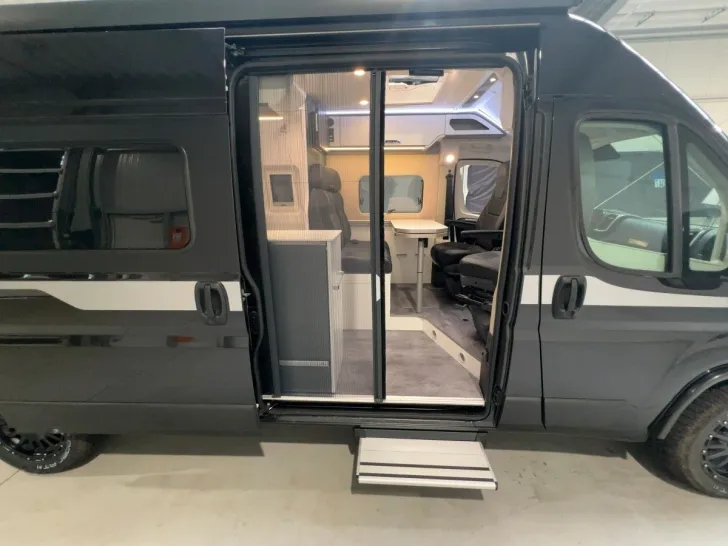Fahrzeugbild Frankia Yucon 60 B/Festbett/Klima/Markise/TOP-Fahrzeug #7