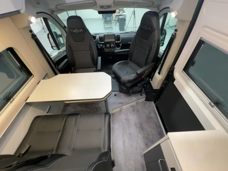 Fahrzeugbild Frankia Yucon 60 B/Festbett/Klima/Markise/TOP-Fahrzeug #10