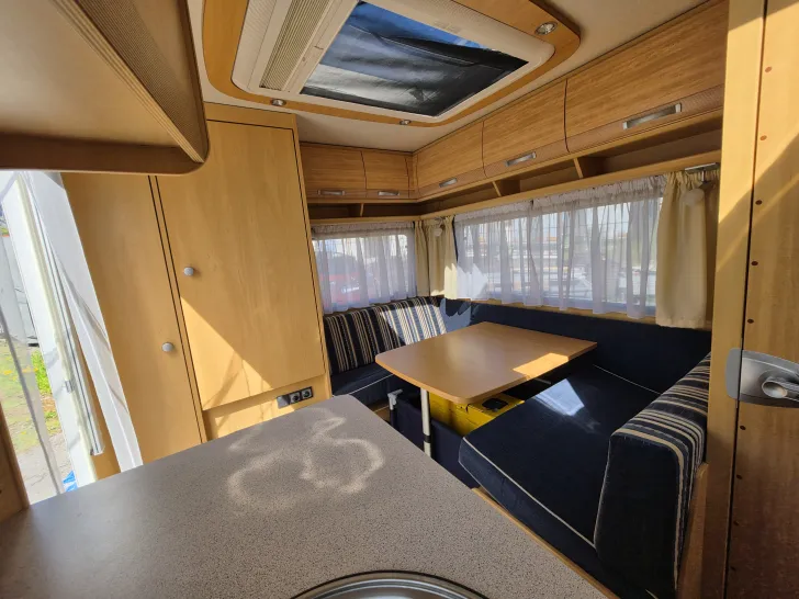 Fahrzeugbild Dethleffs Camper 440 DB inkl. AL-KO Mover #9