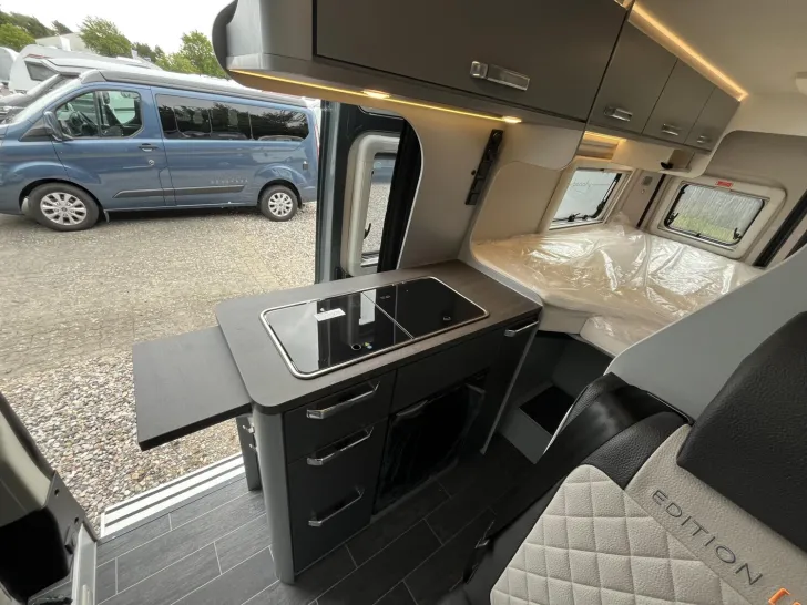 Fahrzeugbild Weinsberg CaraBus GREY 600 ME ED. [FIRE] MJ2026 #9