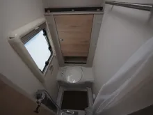 Fahrzeugbild Dethleffs Nomad 490 BLF, Rahmenfenster, Backofen, uvm #10