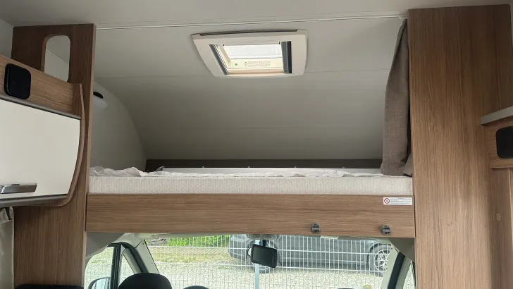 Fahrzeugbild Weinsberg CaraHome 600 DKG mit TV, 3,5t #5