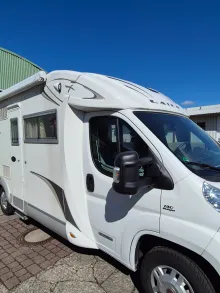 Fahrzeugbild Laika X - Teilintegriert X 715R gut gepflegtes Wohnm #1