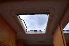 Fahrzeugbild Bürstner Ventana 435 TN 2 x A-Klappe, Fahrradträger #6