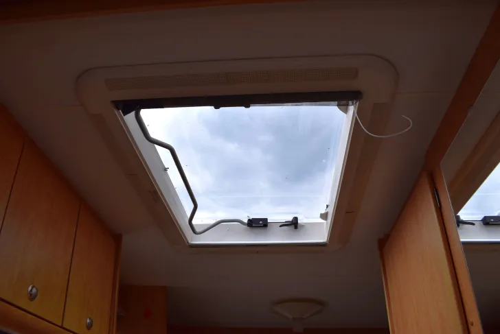 Fahrzeugbild Bürstner Ventana 435 TN 2 x A-Klappe, Fahrradträger #6