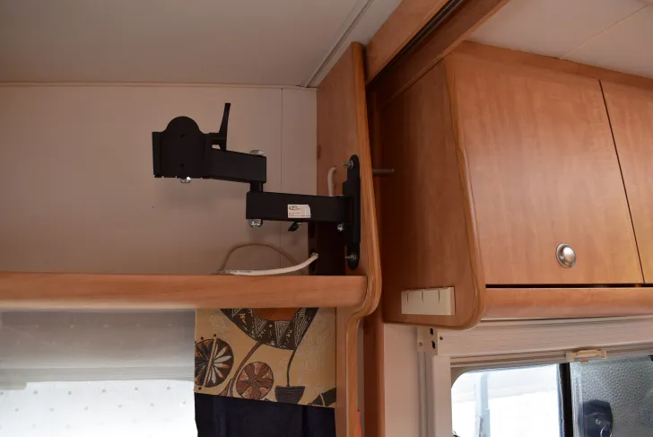 Fahrzeugbild Bürstner Ventana 435 TN 2 x A-Klappe, Fahrradträger #8