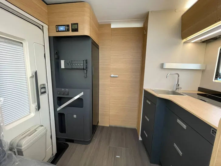 Fahrzeugbild Adria Coral 670 DL 60Y Jubilee - MJ2026 #37