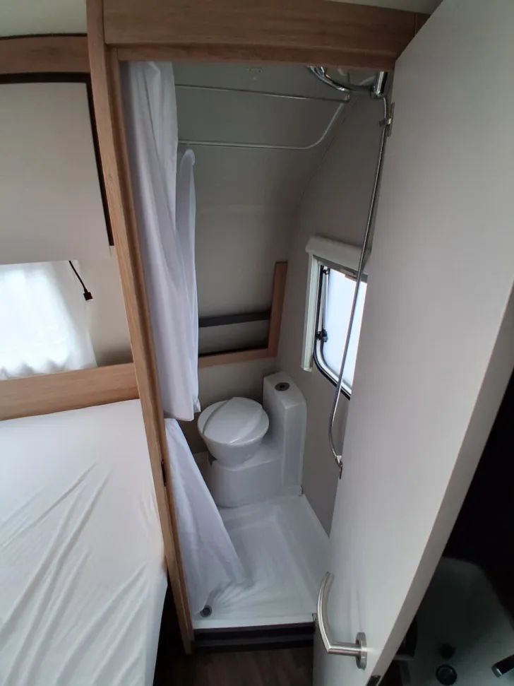 Fahrzeugbild Knaus Sport 450 FU #10