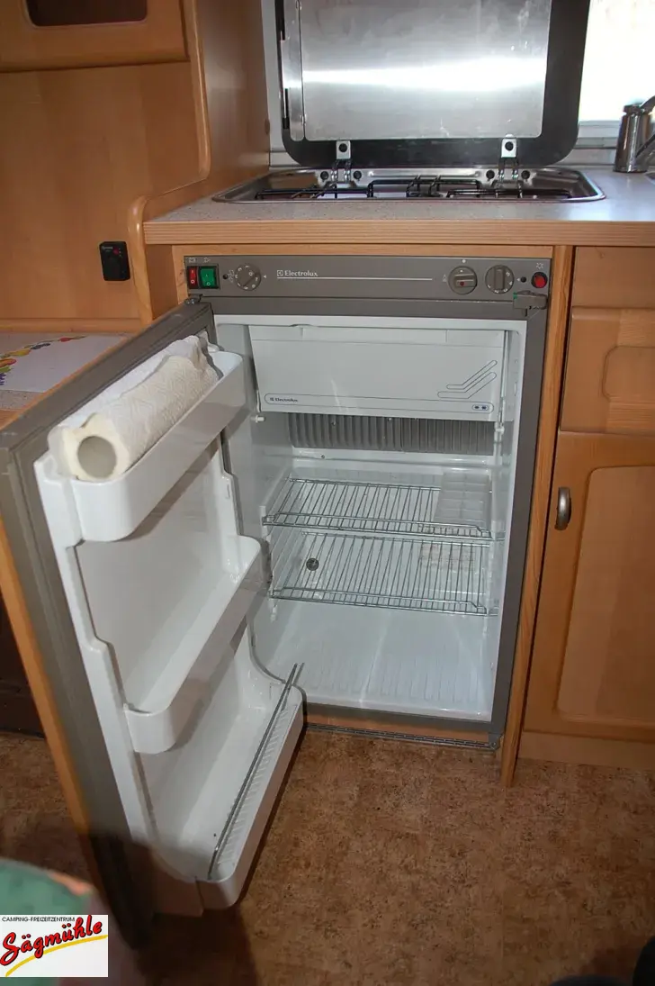Fahrzeugbild Bürstner Amara 690 TL Freistehendes Herzog Vorzelt #8