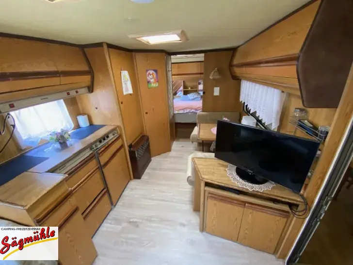 Fahrzeugbild Dethleffs Exclusiv 670 DB mit Vorzelt #6