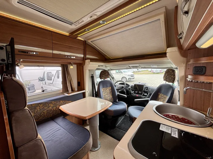 Fahrzeugbild Eura Mobil Terrestra T 590 FB AHK, TV, Navi, Kamera #9