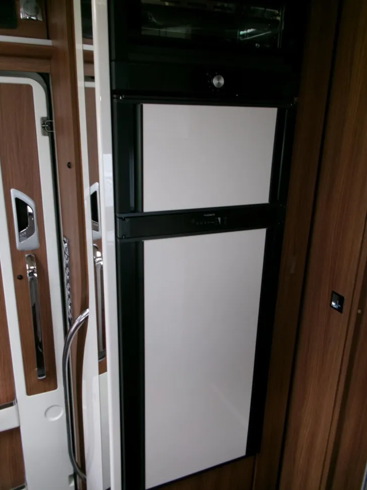 Fahrzeugbild Carthago chic e-line I 61 XL LE Mercedes #15