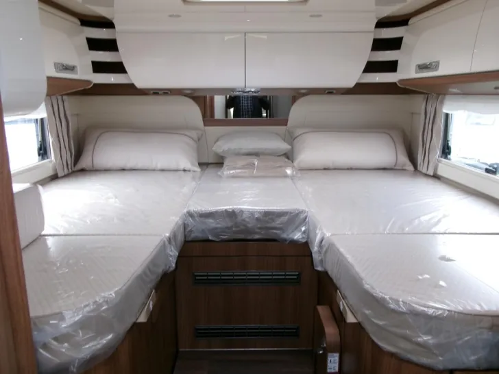 Fahrzeugbild Carthago chic e-line I 61 XL LE Mercedes #17