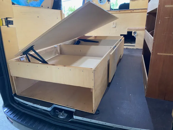 Fahrzeugbild Ford Transit Custom 270 L1 2.0 TDCi Trend 2,0 TDCi L1H1 340 Li #6