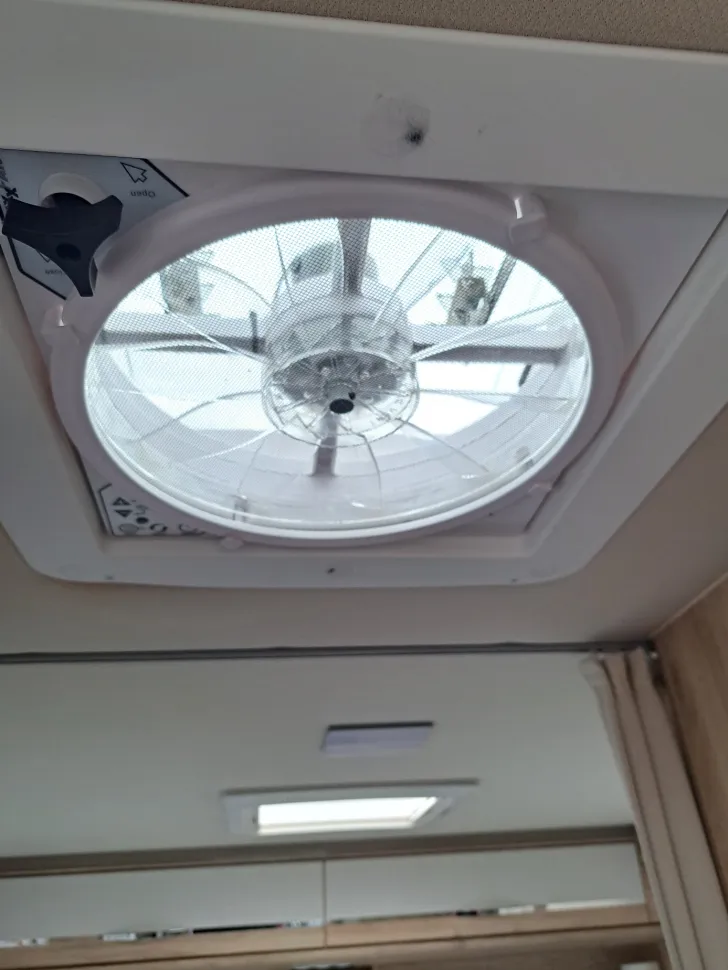 Fahrzeugbild Eura Mobil Profila T 660 EB SEHR GEPFLEGT #10