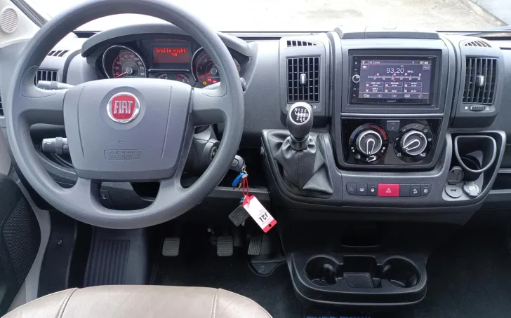 Fahrzeugbild Eura Mobil Profila T 695 HB #9