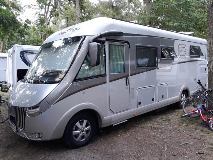 Fahrzeugbild Carthago chic c-line I 5.0 QB L superior Garagenfahrzeug #1