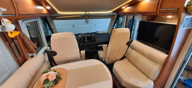 Fahrzeugbild Carthago chic c-line I 5.0 QB L superior Garagenfahrzeug #11