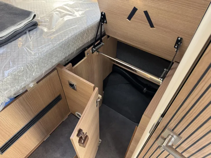 Fahrzeugbild Malibu Genius 641 LE Mercedes #38