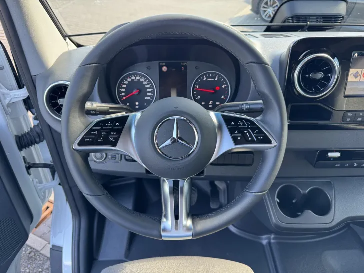 Fahrzeugbild Malibu Genius 641 LE Mercedes #13