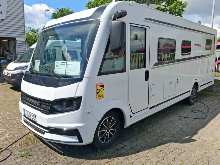 Fahrzeugbild Weinsberg CaraCore 700 MEG TV/SAT/ TVT AUFBAU #1