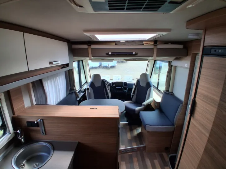 Fahrzeugbild Weinsberg CaraCore 700 MEG TV/SAT/ TVT AUFBAU #11