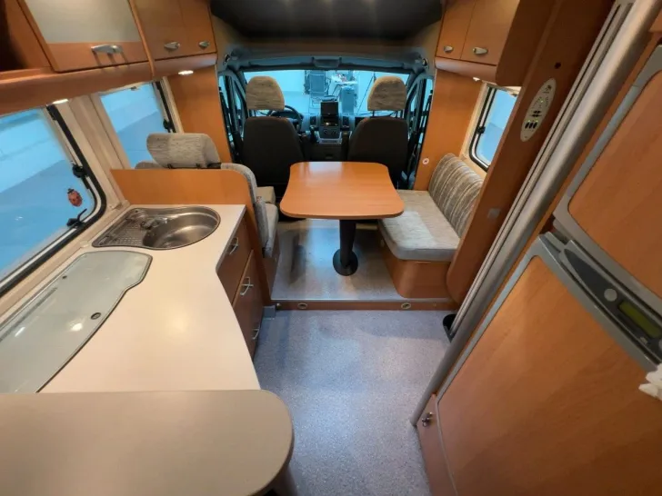 Fahrzeugbild Knaus Sport TI 700 UFB/Festbett/Klimaanlage/Markise #8