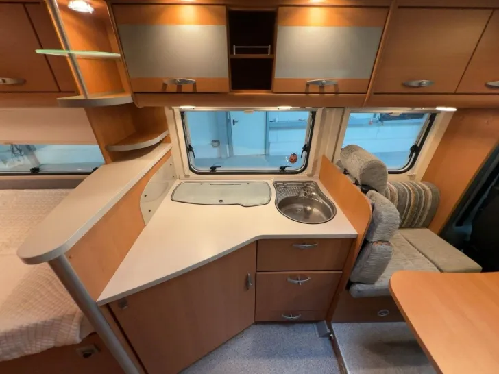 Fahrzeugbild Knaus Sport TI 700 UFB/Festbett/Klimaanlage/Markise #12