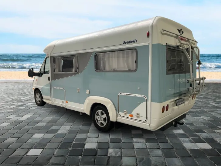 Fahrzeugbild Dethleffs Globetrotter Premium Class/Festbett/AHK/Markise #3
