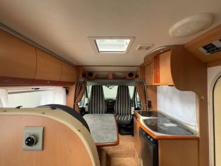 Fahrzeugbild Dethleffs Globetrotter Premium Class/Festbett/AHK/Markise #8