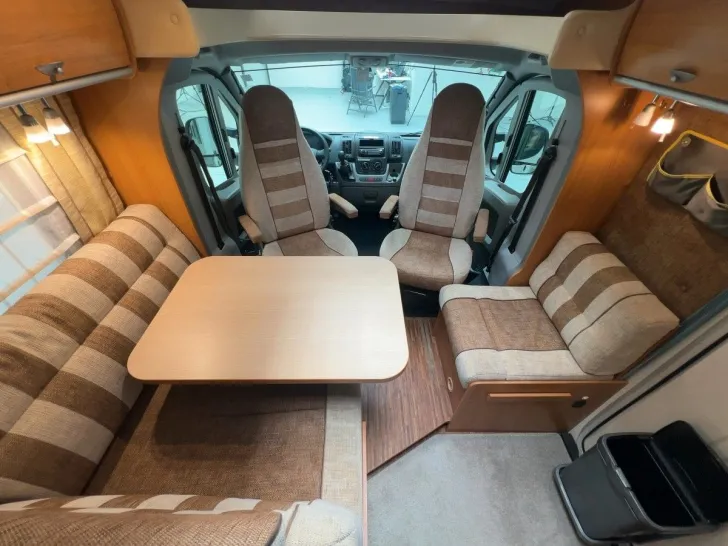 Fahrzeugbild Bürstner Nexxo T 728/Einzelbetten/Garage/SAT/2xKlima #8