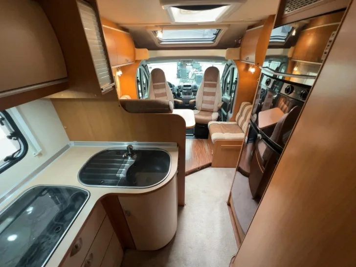 Fahrzeugbild Bürstner Nexxo T 728/Einzelbetten/Garage/SAT/2xKlima #9