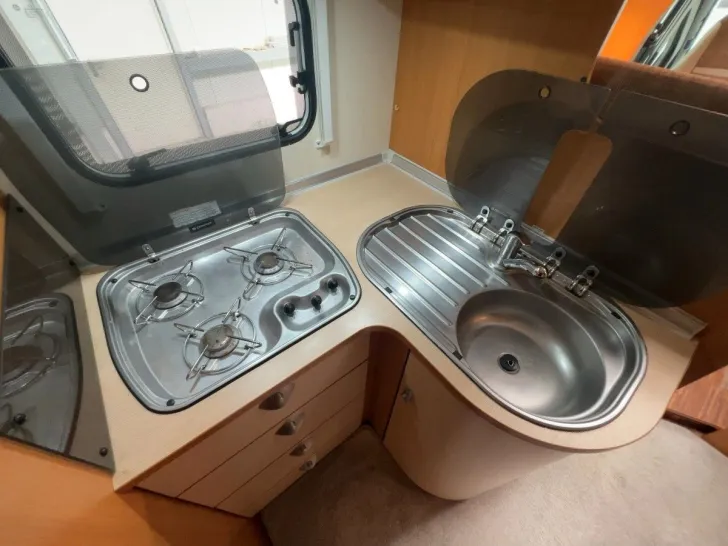 Fahrzeugbild Bürstner Nexxo T 728/Einzelbetten/Garage/SAT/2xKlima #14