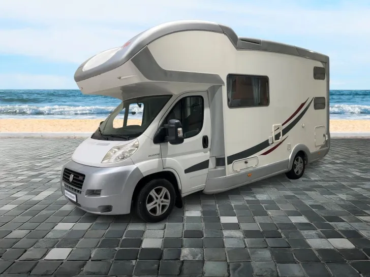 Fahrzeugbild Eura Mobil Terrestra TA 640 VB / Etagenbetten / Garage #2