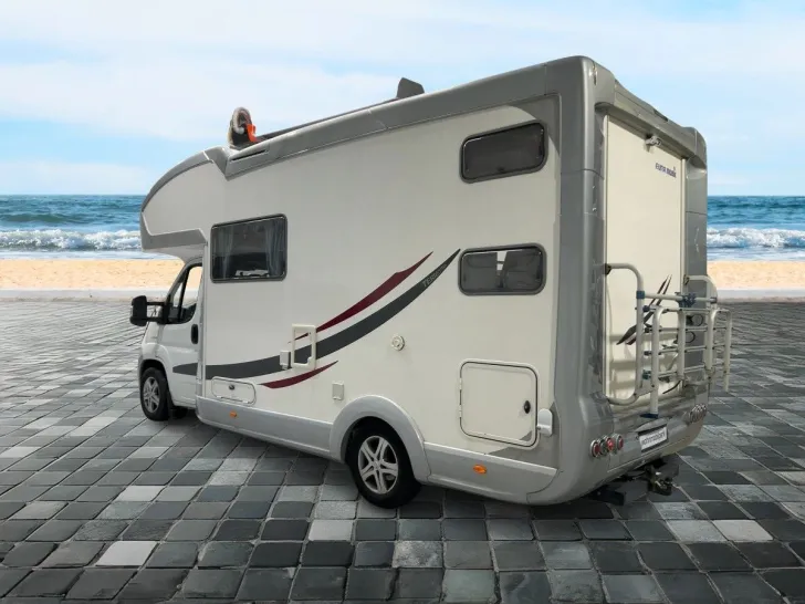 Fahrzeugbild Eura Mobil Terrestra TA 640 VB / Etagenbetten / Garage #3