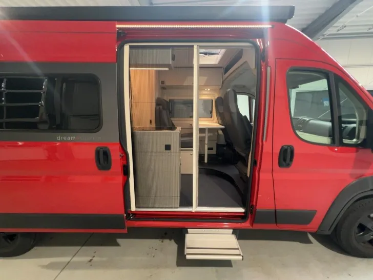 Fahrzeugbild Tourne Dream 4 System 6.0 / NUR 9400 KM / Festbett /TOP #7