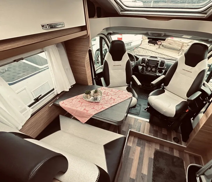 Fahrzeugbild Weinsberg CaraCompact 600 MEG EDITION [PEPPER] AKTION ; Klimaanlage Dach #9