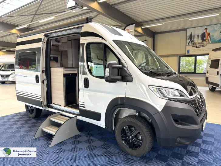 Fahrzeugbild Bürstner Campeo C 540 4X4 Allrad, Lithium, Solar #1