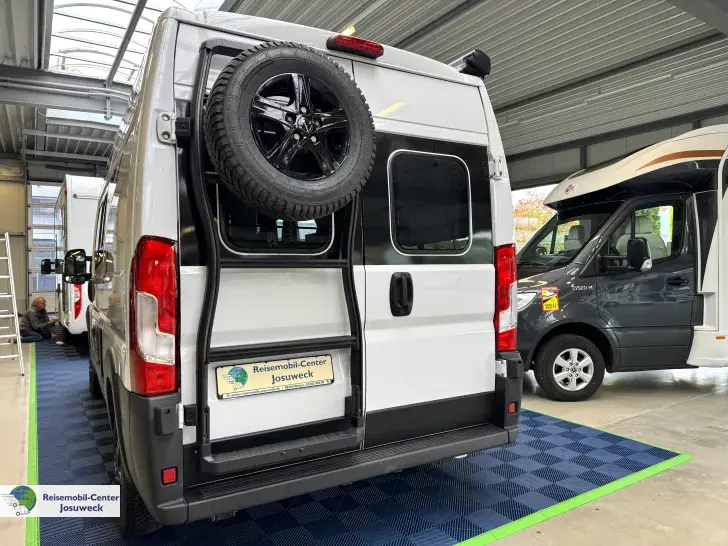 Fahrzeugbild Bürstner Campeo C 540 4X4 Allrad, Lithium, Solar #5