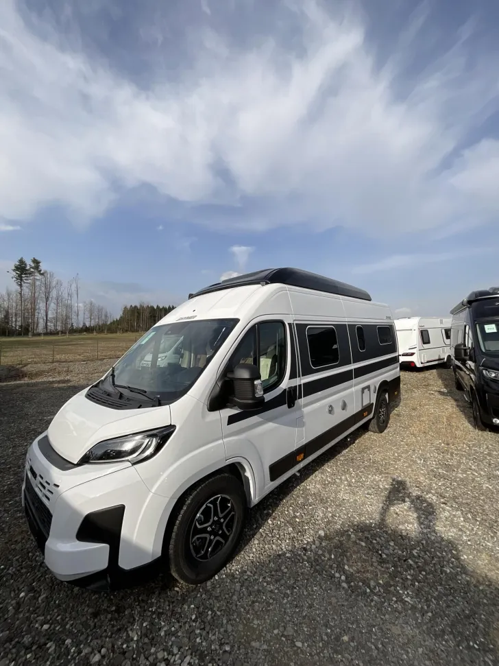 Fahrzeugbild Hymer Yellowstone 640 #1