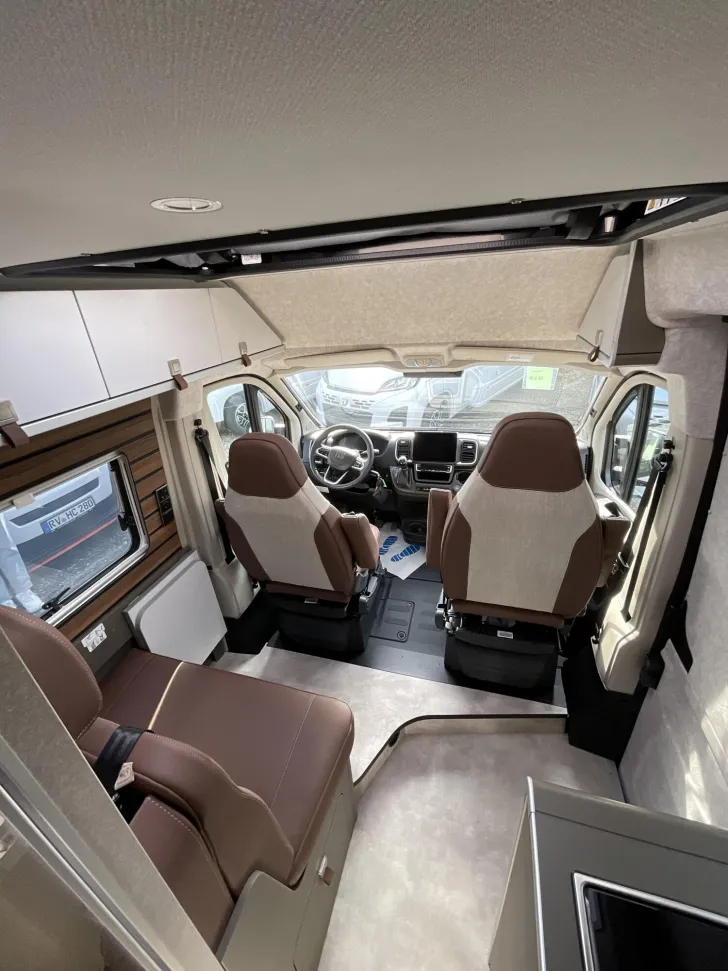 Fahrzeugbild Hymer Yellowstone 640 #11