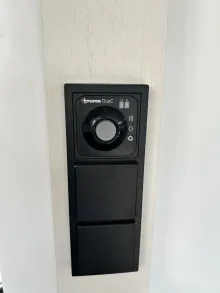 Fahrzeugbild Notin Progress VERA 1 Hd.-Solar-LiFePo 200Ah #31