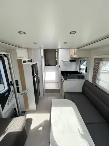 Fahrzeugbild Notin Progress VERA 1 Hd.-Solar-LiFePo 200Ah #14