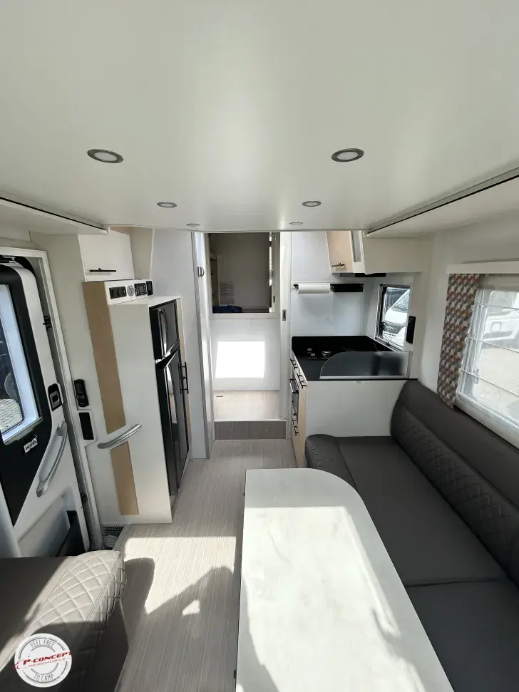Fahrzeugbild Notin Progress VERA 1 Hd.-Solar-LiFePo 200Ah #14